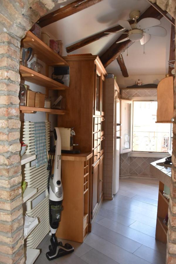 Mansarda Teatro Duse Centro Apartment โบโลญญา ภายนอก รูปภาพ