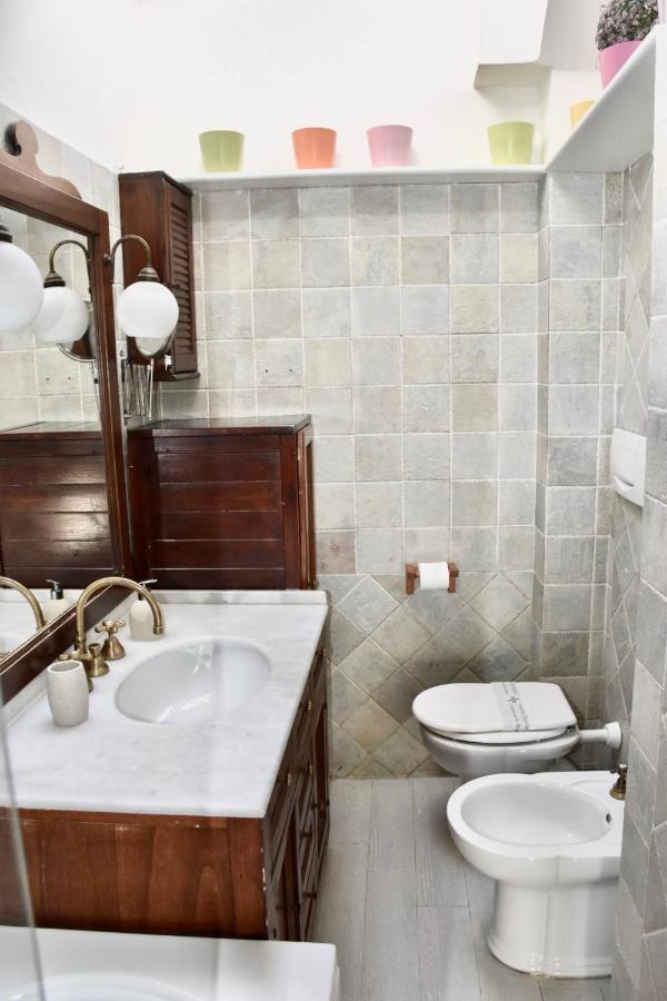 Mansarda Teatro Duse Centro Apartment โบโลญญา ภายนอก รูปภาพ